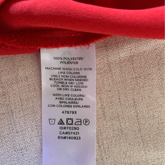 Loft Outlet blouse in pretty red color size xs💜 - Picture 5 of 5